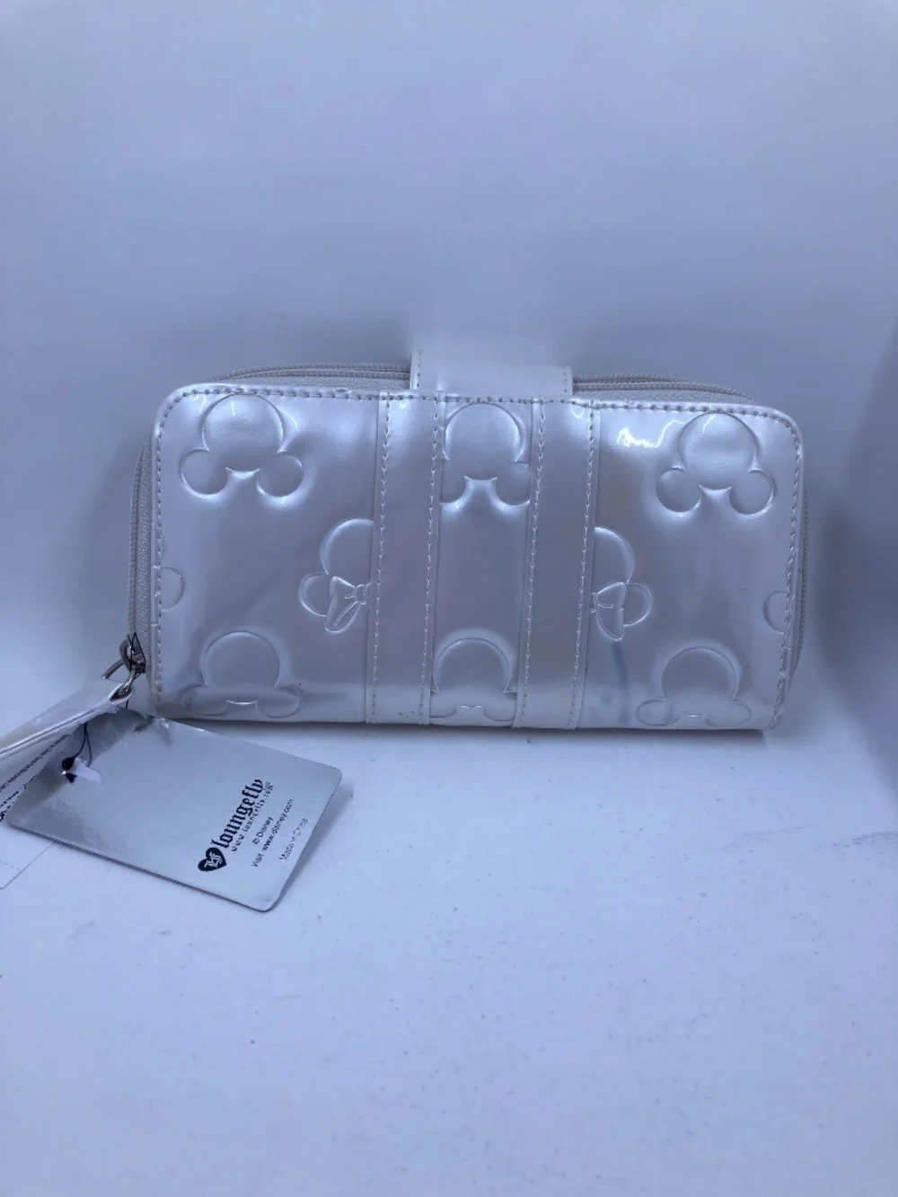 Disney Wallet White Pearlescent Loungefly Mickey and Minnie Icons NWT Some Marks